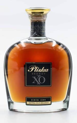 Vinex Preslav Pliska XO – celá láhev bulharského brandy, přední pohled, 10leté zrání v dubových sudech