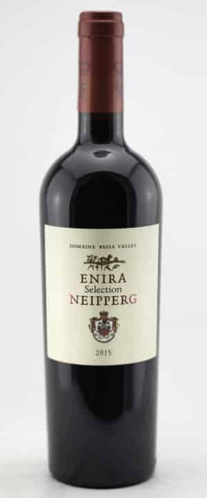 Bulharské víno Enira Selection Neipperg s tóny červených bobulí, třešní a švestek