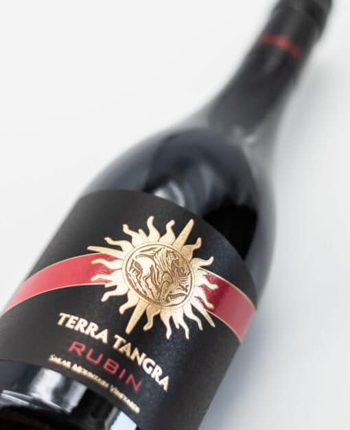 Bulharské víno Terra Tanga Rubin