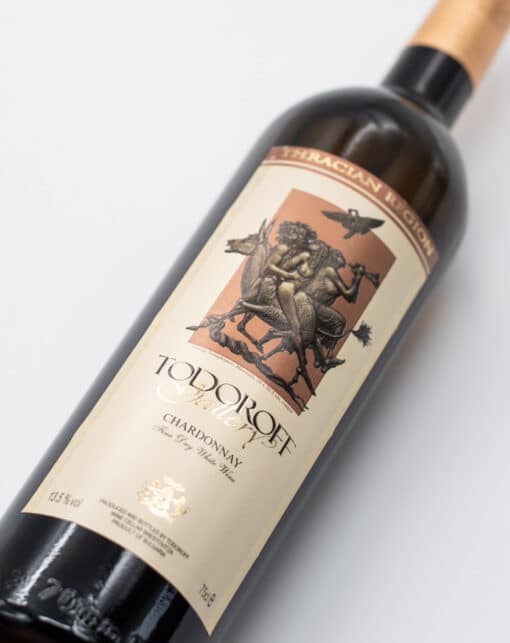 Bílé bulharské víno Chardonnay z vinařství Todoroff.