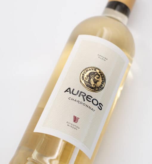 Bulharské víno řady Aureus Chardonnay od Svishtov prowine